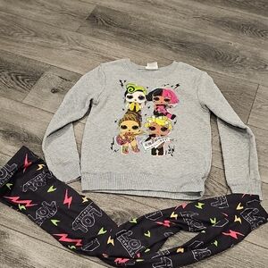 Gray Sweatshirt and Black Pants Set with Colorful Graphics